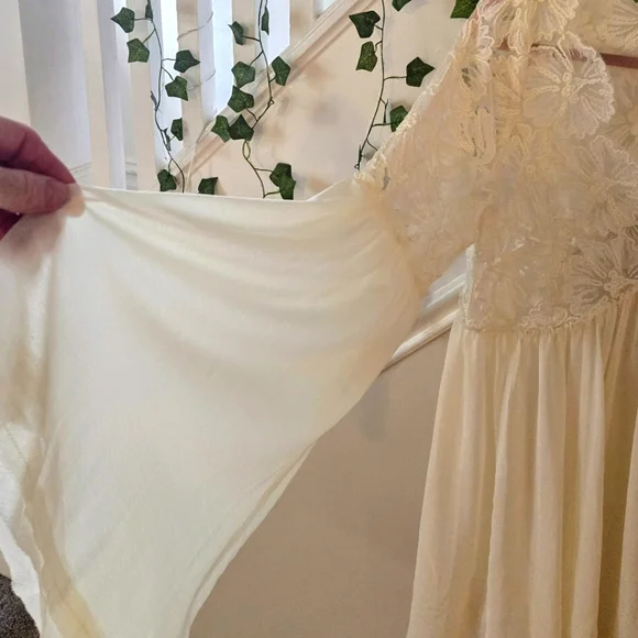 🐩NWOT Free People Boho Lace Blouse - Picture 2 of 5